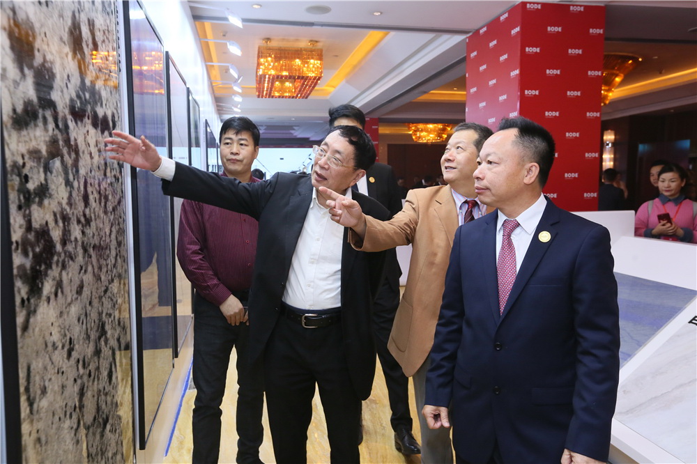 中国改革开放40周年40位风云人物-温元凯教授